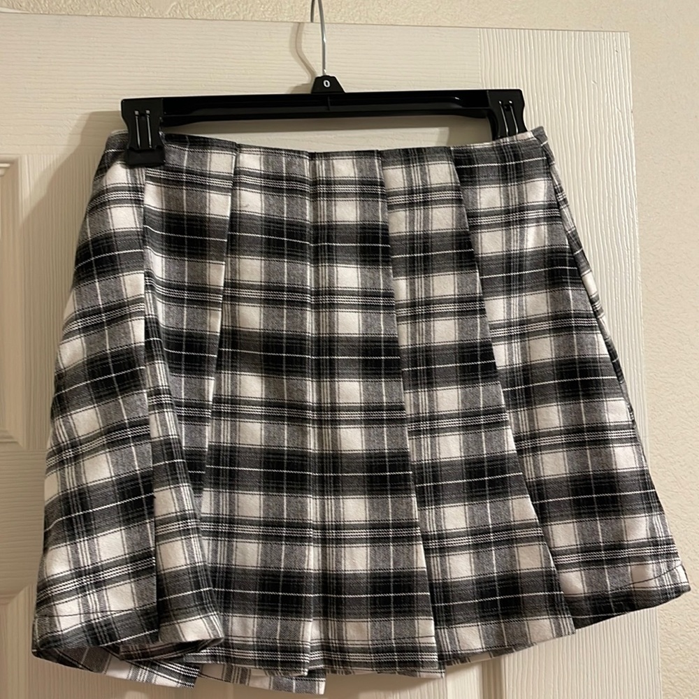 Forever 21 pleated skirt